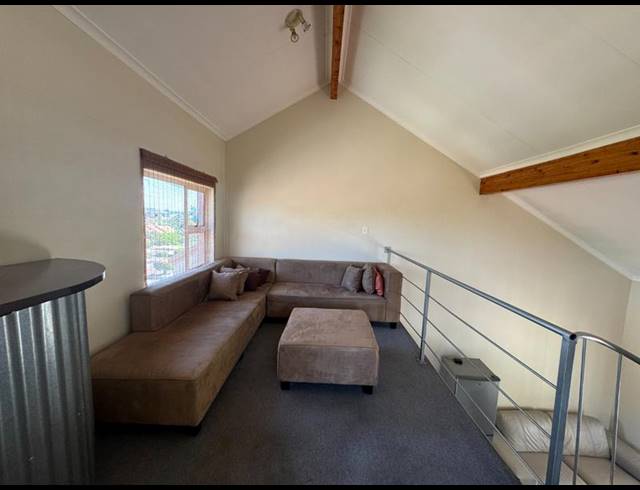 2 BEDROOM PROPERTY TO RENT IN SUNNINGHILL